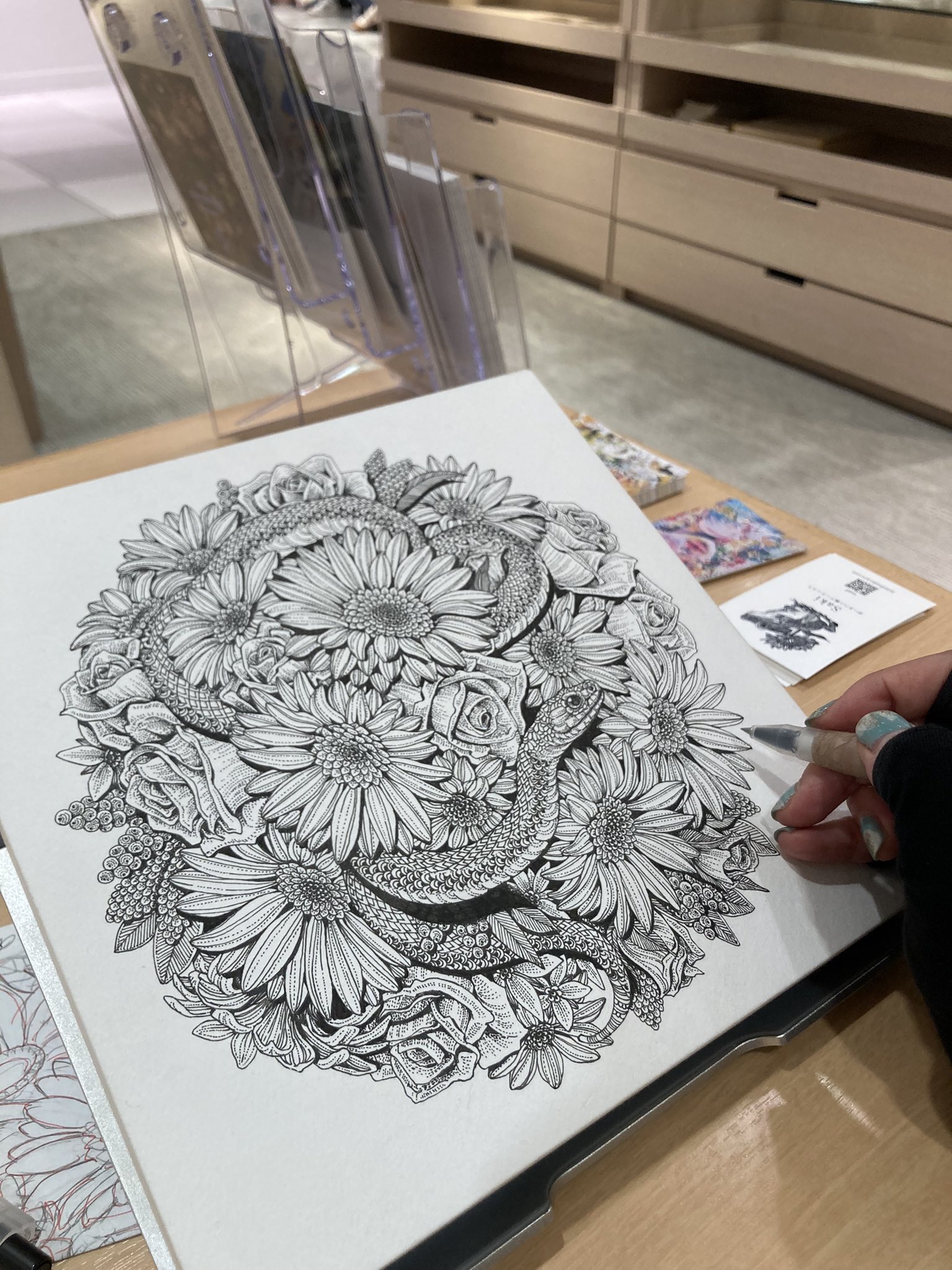 ペン画　ボールペン画　\"どこみてるの？\" 初心者向け】絵が上手くなる基本のミリペン（ペン画）の描き方6