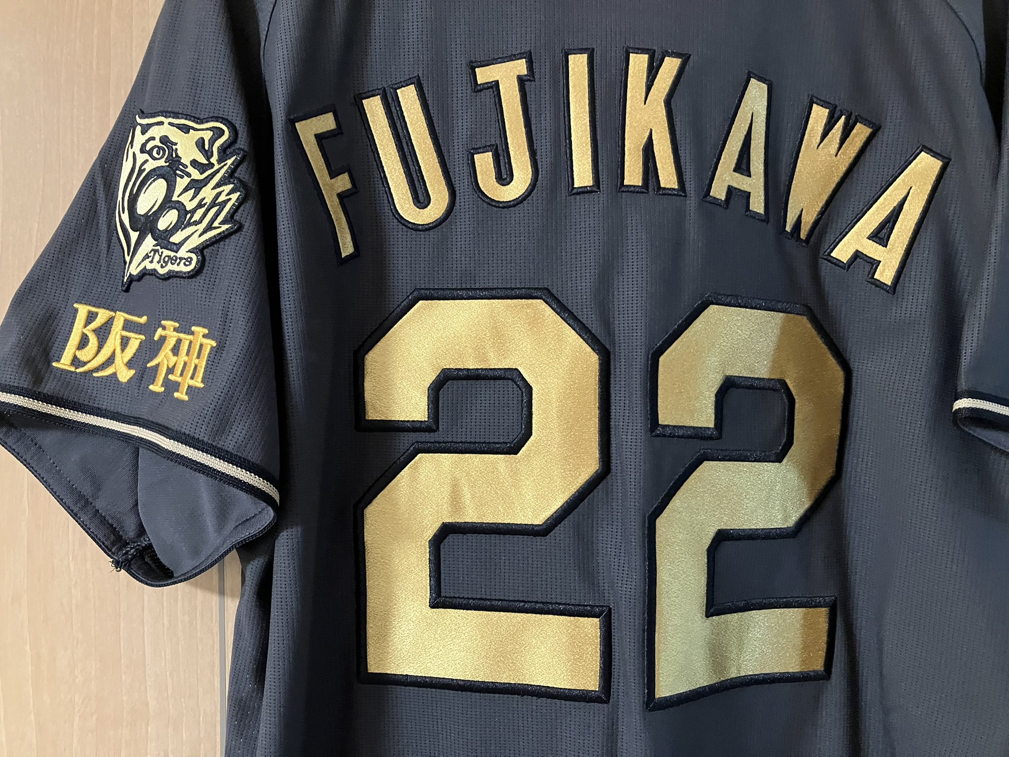 阪神タイガース ブラックダイナマイトユニフォーム 藤川球児 L