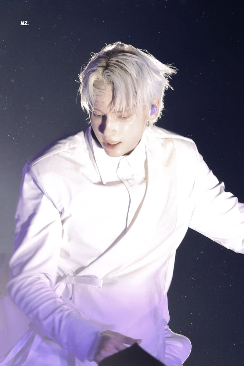 cherribommm's tweet photo. 250814 광복 전야제

#HUENINGKAI #휴닝카이
#ヒュニンカイ #休宁凯
#TOMORROW_X_TOGETHER https://t.co/93lNETUjgU