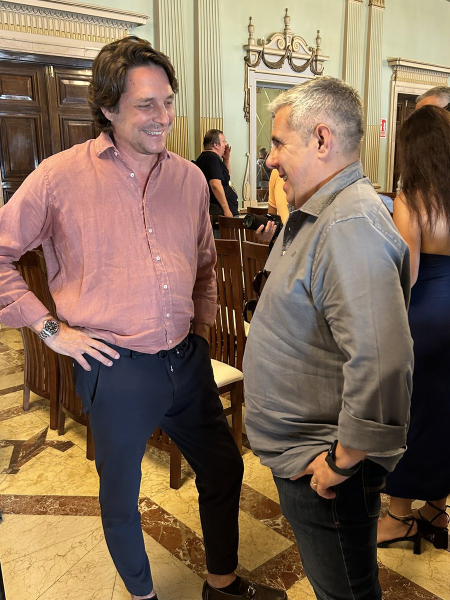 CPCacerenoSAD's tweet photo. 🤗 Felicitamos a @nardy_lafuente por su pregón y por las palabras dedicadas a nuestra ciudad y club.

Agradecemos al @recreoficial la invitación a la #LVITrofeoColombino. Para nosotros es un orgullo participar en este prestigioso e histórico trofeo.

#EligeCreer #AúpaCPC https://t.co/y3mjakAmrl