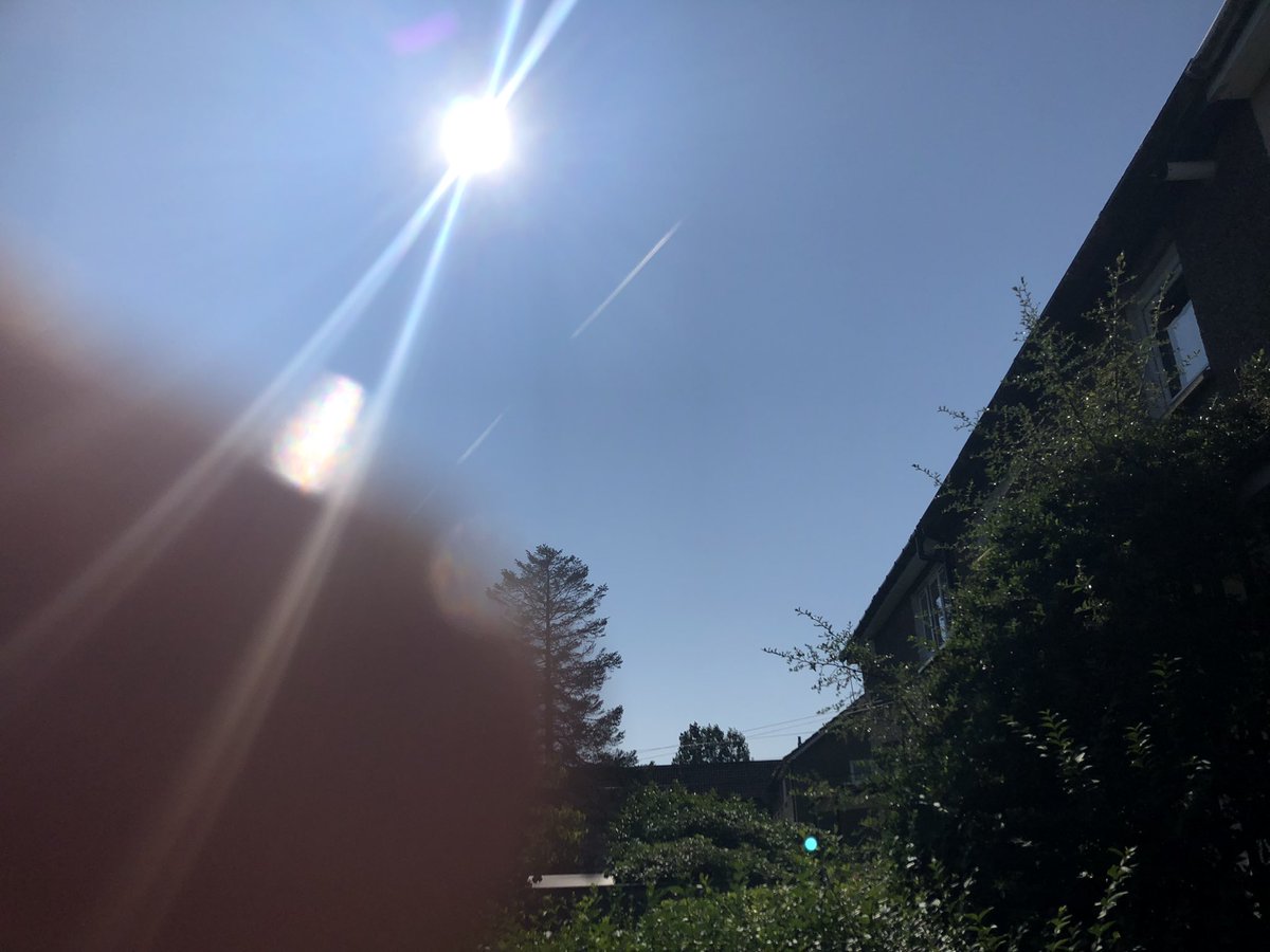 IonisedSkyWatch's tweet image. #StratosphericAerosolInjection #SolarRadiationManagement #6G #ClimateScam 11.17 Am Kirkintilloch G66 #Skyrat bastard!🤯🤯🤯🤬🤬🤬😤
