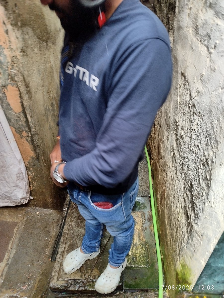 Dear HDFC Bank,
I am having and existing credit card ending with 9624, however the Recovery agents Visit My Home  even on Sunday Breaching the RBI guidelines. Please take necesaary action on these  activity. <a href="/RBI/">ReserveBankOfIndia</a> <a href="/HDFCBank_Cares/">HDFC Bank Cares</a> <a href="/HDFC_Bank/">HDFC Bank</a> #consumerRights #Harassment <a href="/RBIsays/">RBI Says</a>