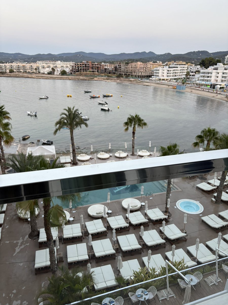 Kaetherinx's tweet image. Goodmorning from Spain 🇪🇸🤪