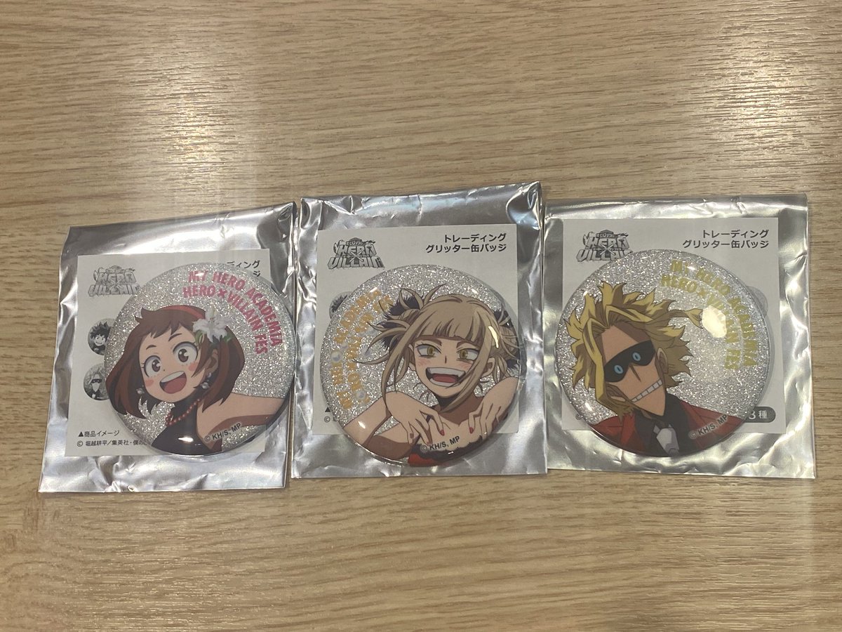 1193sakuma's tweet photo. 【交換/譲渡】ヒロアカ ヒーロー×ヴィランフェス ヒロヴィラフェス

譲→グリッター缶バッジ 麗日お茶子､トガヒミコ､オールマイト

求→同種 爆豪1> 定価+送料

本日みなとみらい付近手渡し､別日都内手渡し､郵送可。
交換決まるまでは交換優先ですが纏めてでしたら譲渡可｡
宜しくお願いします｡ https://t.co/sgLAKlzwwC