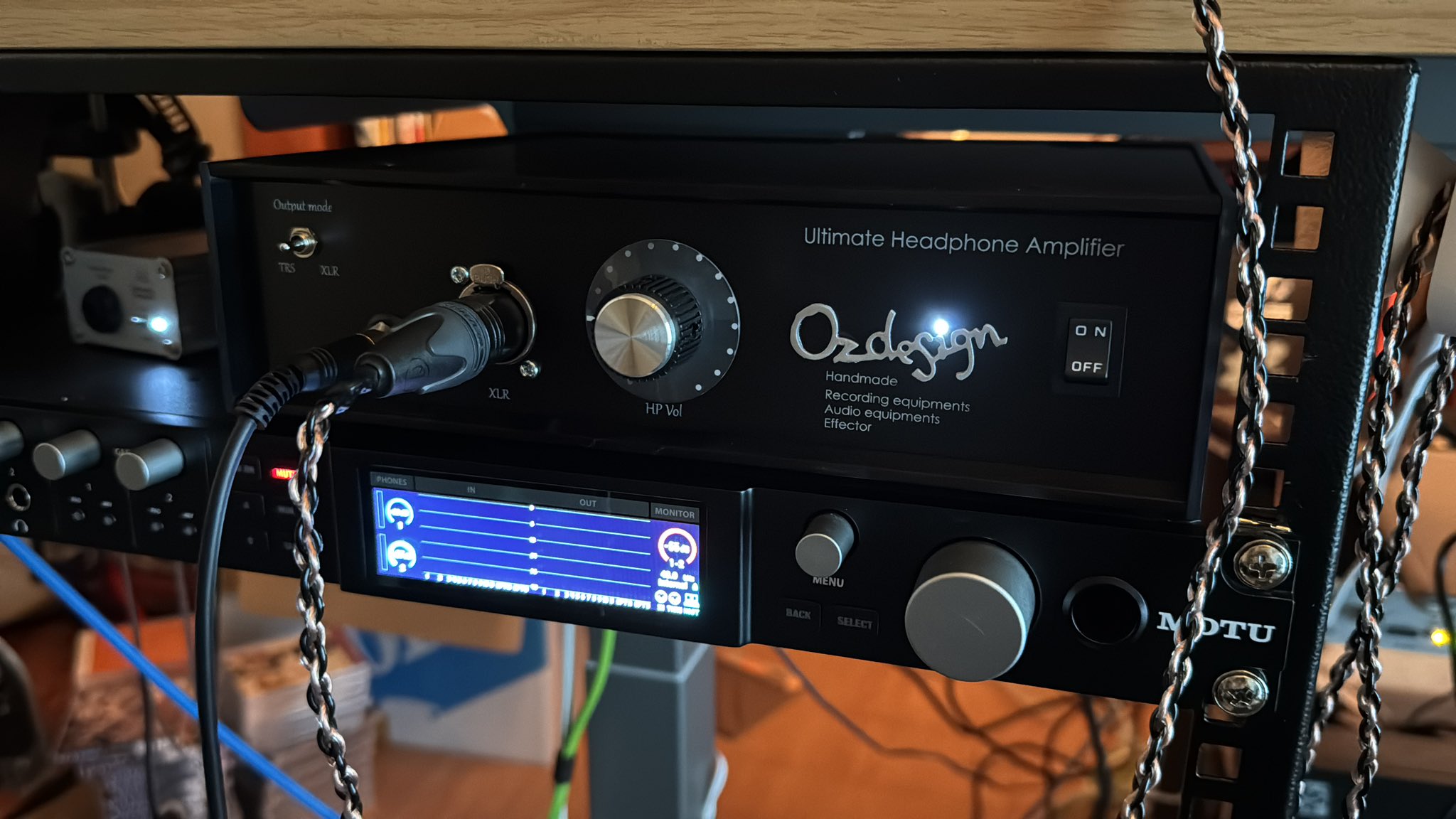 oz design/Ultimate Headphone Amplifier