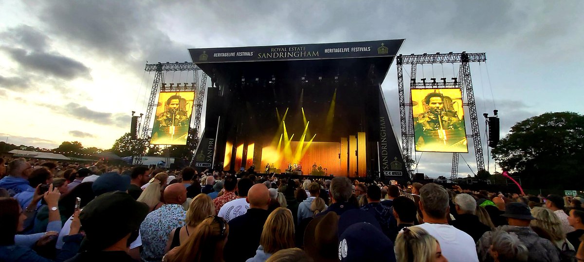 Paul Eele tweet media