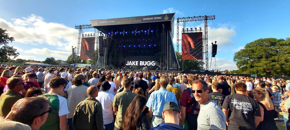 Paul Eele tweet media