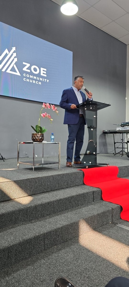 ZoeCommunitySA's tweet photo. We are tackling giants today, with Pastor Theo Aaron. https://t.co/G3ORlkpSnb