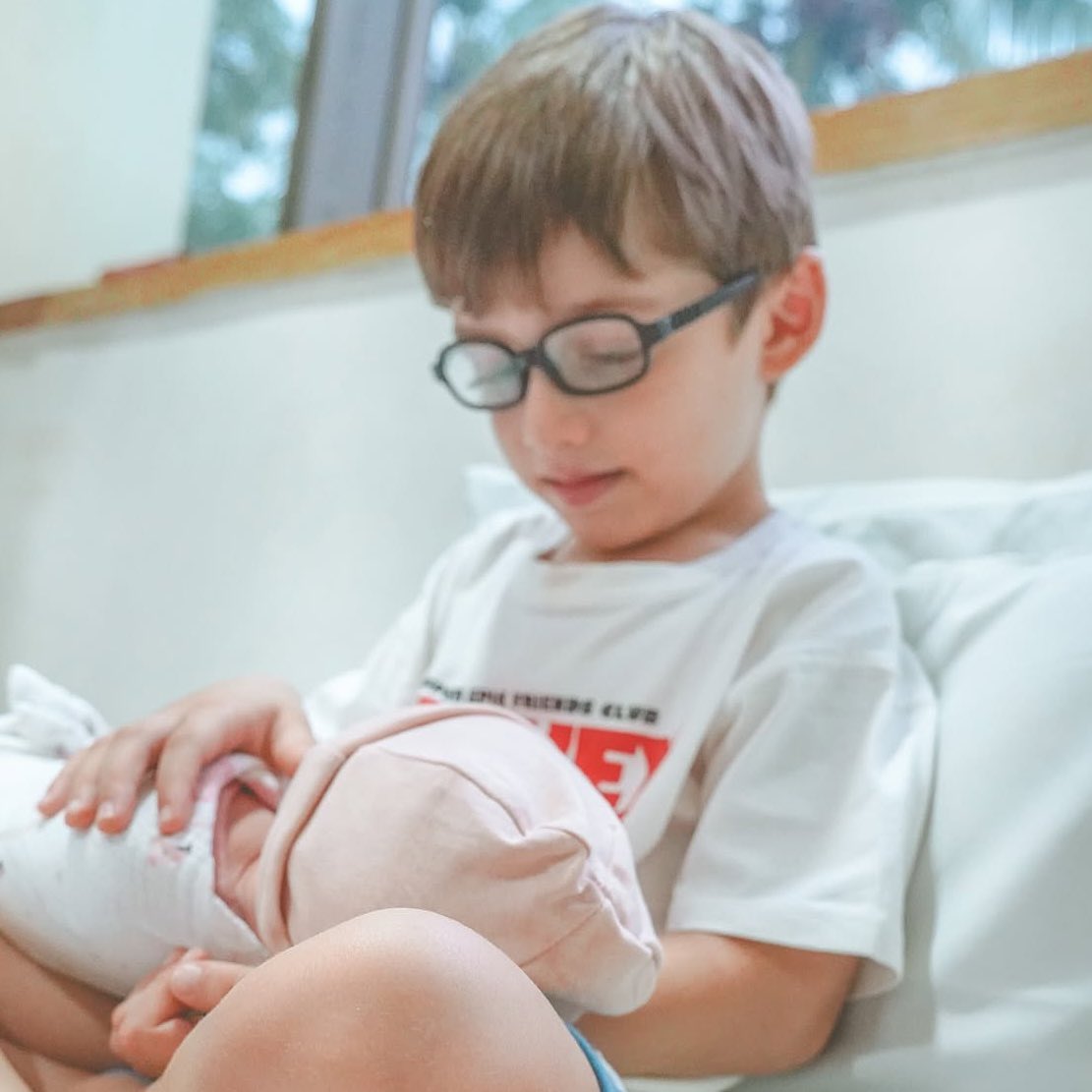 icertifiedsimp's tweet photo. SUFI GOT HIS BABY SIS AND NAKUUL IS A GIRL DAD NOW, I’M CRYING 😭😭❤️‍🩹❤️‍🩹 https://t.co/5Z4GF1Oacd