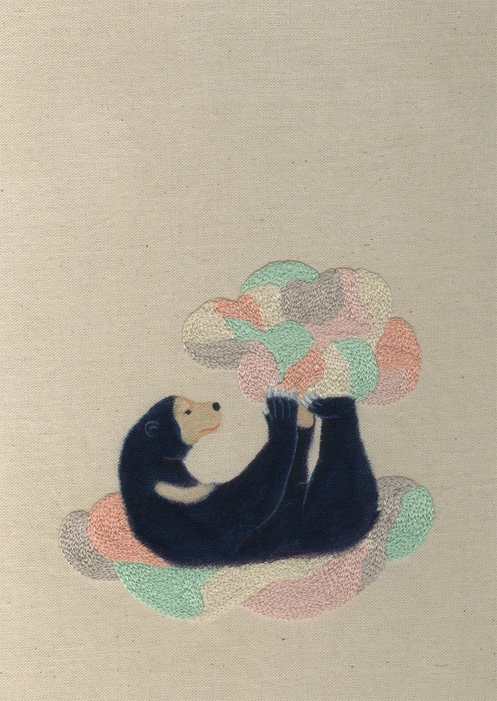 droppunch's tweet photo. droppunch+uito
「ときどき雲と話をしよう」
2025年3月製作
B5サイズ（257mm×182mm）

--------------------------------

作品に関して
DMまたはメールで
よろしくお願いします

#刺繍 #イラスト #動物 #マレーグマ  #embroidery
#illustration #animals #sunbear https://t.co/fgp55XpiIK