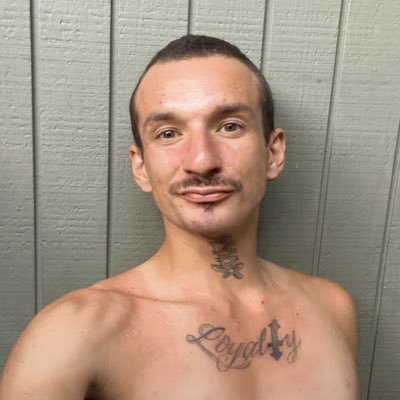 I barely update on here, but #NewProfilePic congratulations
