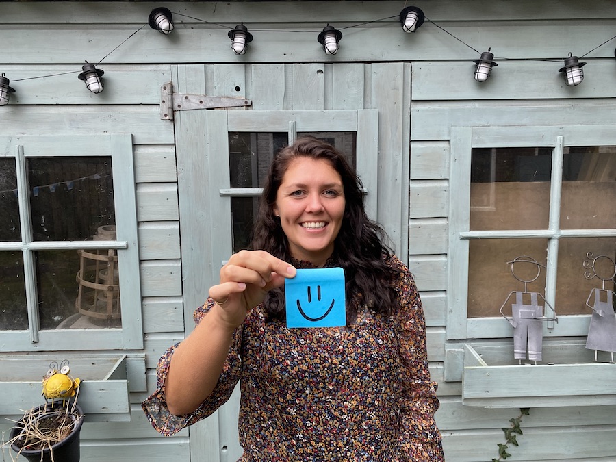 [Column] Evelien Gubbels: 'Zoektocht naar Chronisch Geluk' (21) – Vriendelijkheid kost geen drol nieuwsuitnijmegen.nl/Nieuws/19728/c…