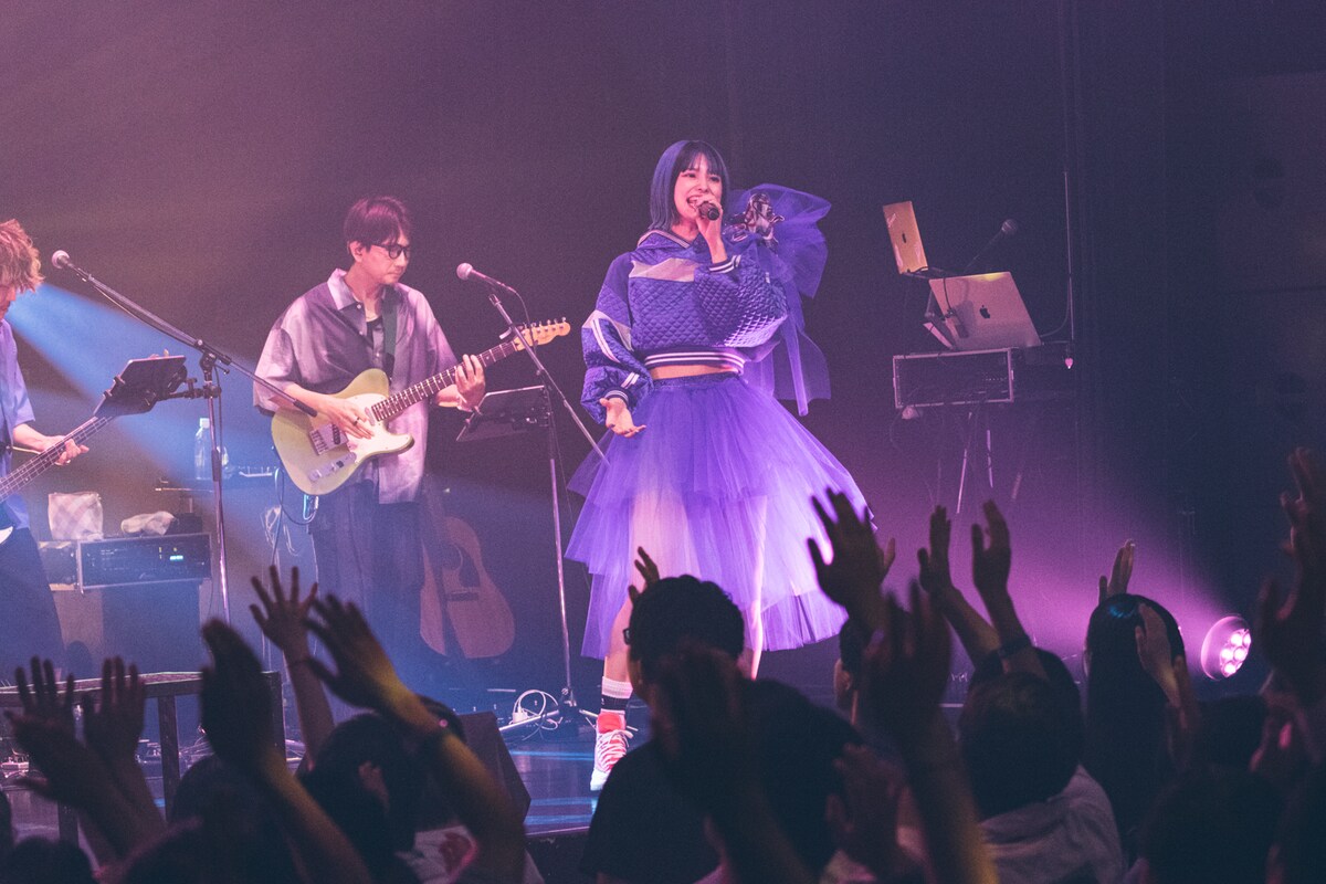 natalie_mu's tweet photo. 【ライブレポート】
三月のパンタシア
活動10周年記念ライブでたどった、
“多彩透明なブルー”の軌跡🟦
https://t.co/3vKCmbQEpT

「これからも青春の風景の中を、
光りながら走り続けていきたい」

#三月のパンタシア #多彩透明なブルーだった https://t.co/H7XHXA8gXE