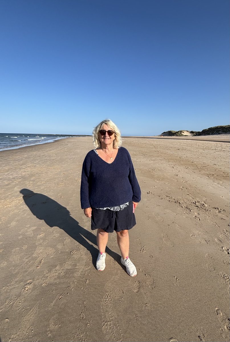 Just us and the beach 😎 #Northumberland ⁦<a href="/AlyT/">Aly Thompson</a>⁩