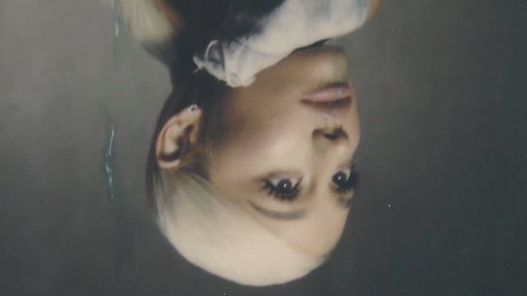 hourly ariana tweet media