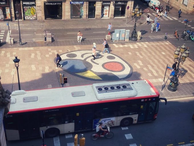 17 d'agost de 2017 💔 Barcelona i Cambrils. 8 anys després, recordem les víctimes i els familiars d'una jornada que ens va omplir de tristesa i dolor. Construïm, entre tots, un món més just i pacífic #17A