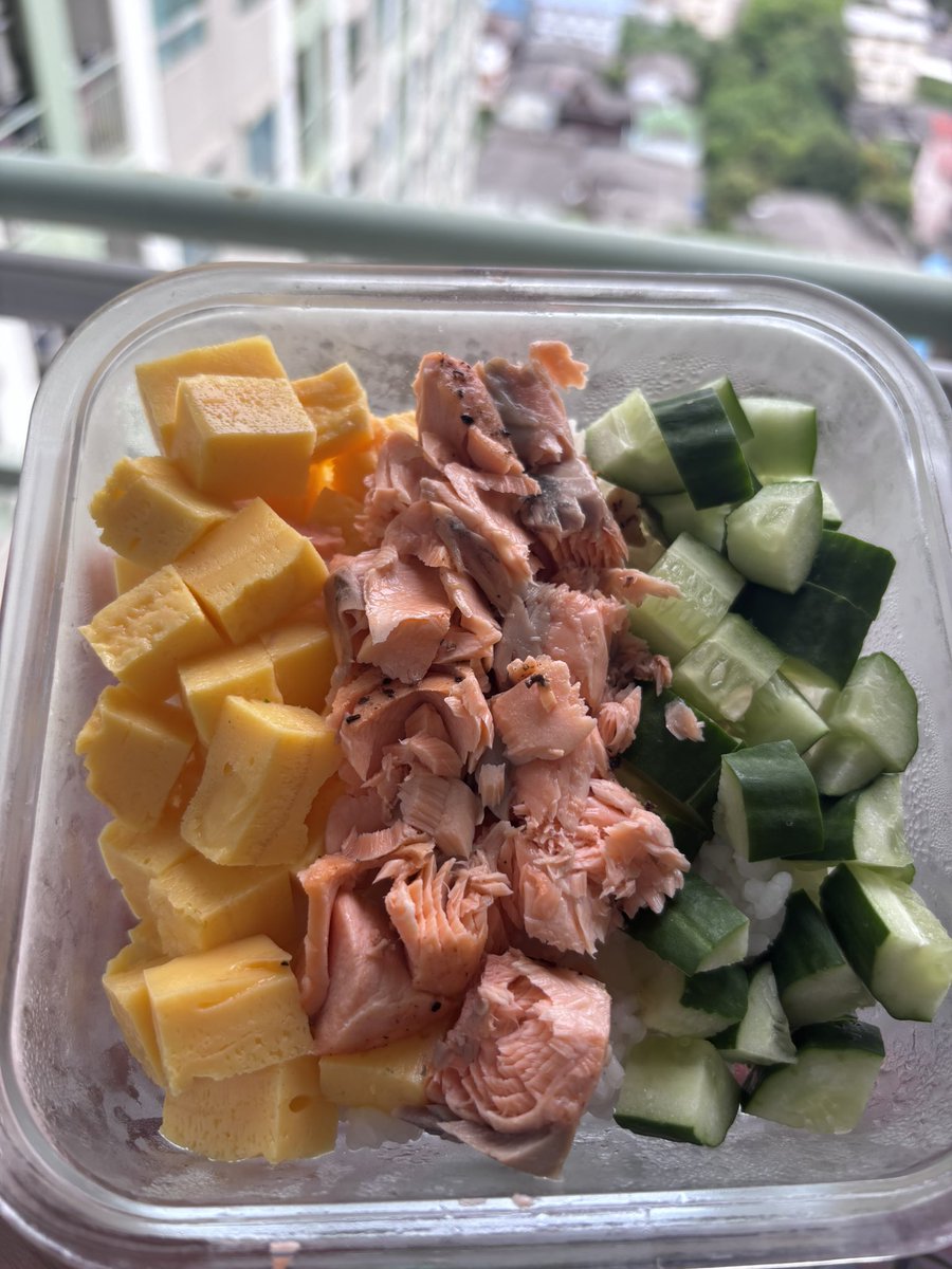 TorryVichuda's tweet photo. Sunday workout with healthy food 😋

#cardio #workout #10kmrun #morningworkout #running #wlw #salmonricebowl #ricebowl #preworkoutprotein #afterworkoutmeal #healthy #nurse #nurselife https://t.co/iV9FznXleo