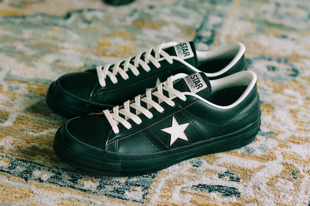 茶芯のレザーを使用した CONVERSE『ONE STAR J “BLACK LEATHER”』が