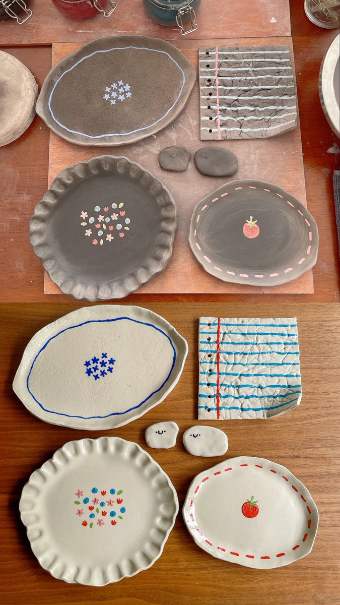 morningtable_'s tweet photo. ceramic hand built 2nd time🙌🏻 แอบย่องไปปั้นจานขนมใช้เองอีกแล้ว เป็นกิจกรรมที่แสนจะ happy มากกกก😭💕 ขอแค่ทำ sketch ไปก่อนว่าอยากได้แบบไหน หรือใครไม่ทำจะไปด้นสดเอาหน้างานก็ได้ แต่จะแอบเสียเวลานิดนึง จะมาเล่าคร่าวๆ+ป้ายยาสตูปั้นเซรามิคด้วย น่ารักแบบมากกก❤️+++ https://t.co/do0u0YCN5v
