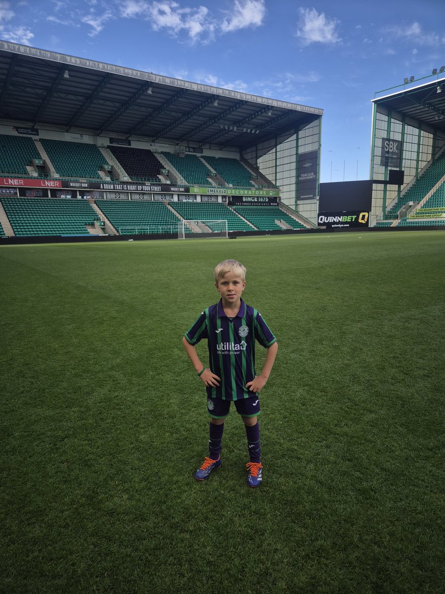 Happy 8th Birthday to my little side kick!  Hopefully another win for the Hibees💚🇳🇬