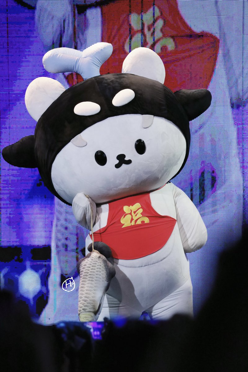 yattop's tweet photo. 太可爱啦！！

#NewPolcasanFMHangzhou https://t.co/Ei78z87GV5