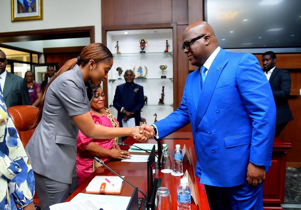 afrikapromotion's tweet photo. C’est beau de voir cet engagement et ce sens du devoir envers la jeunesse que Dieu vous a donné, SEM @GraceKutino 🇨🇩🙏 https://t.co/9ytBOvukwR