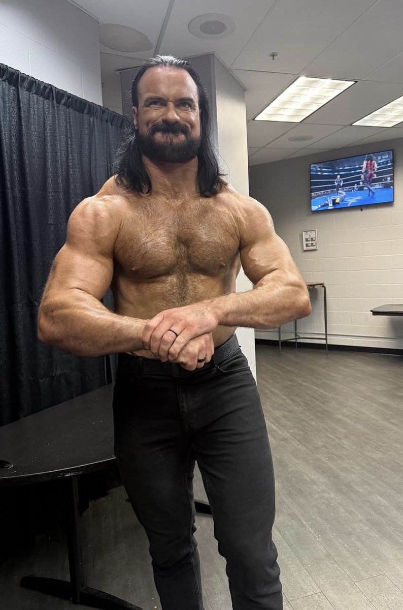 𝐁𝐈𝐆 𝐃 tweet media