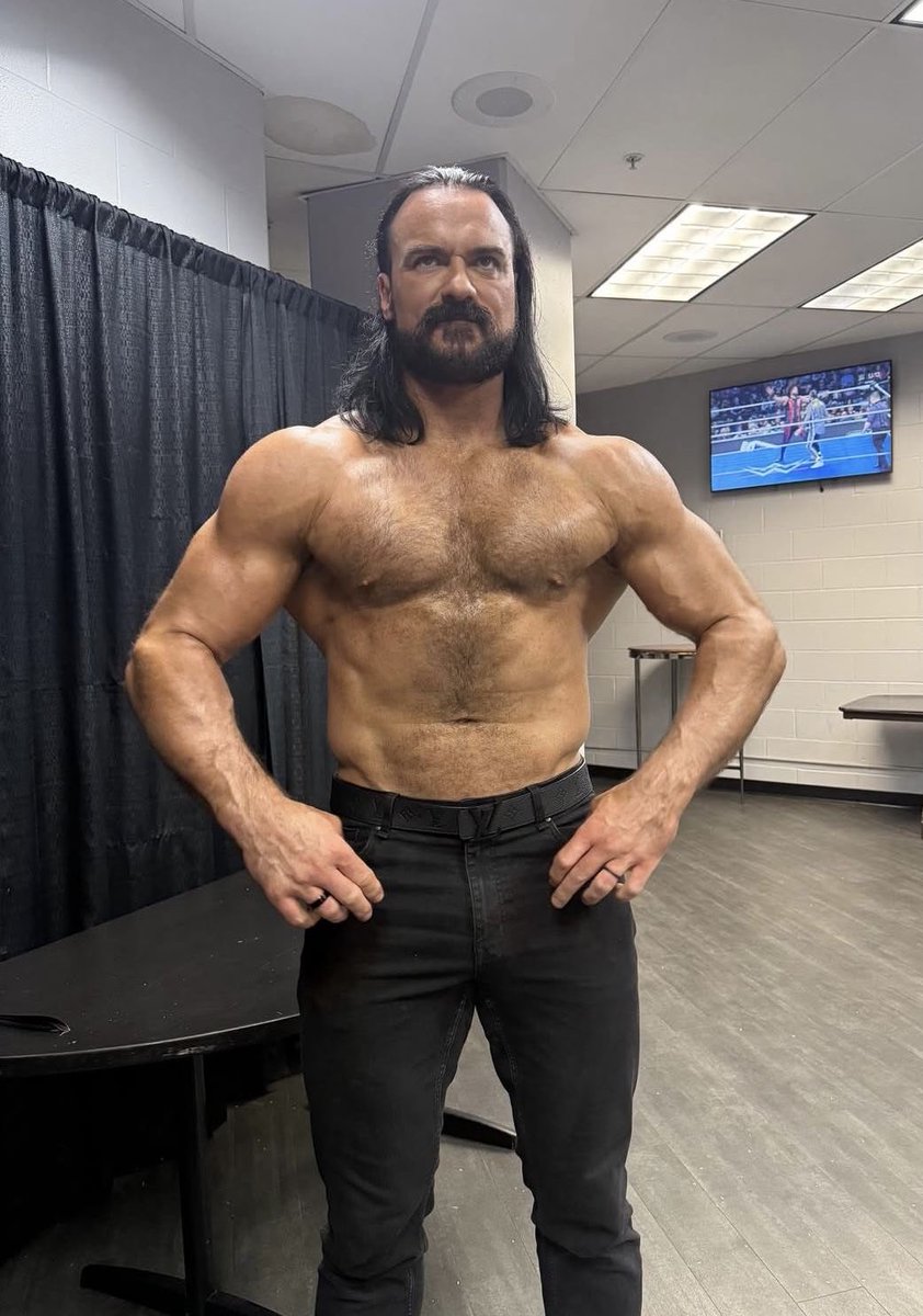 𝐁𝐈𝐆 𝐃 tweet media