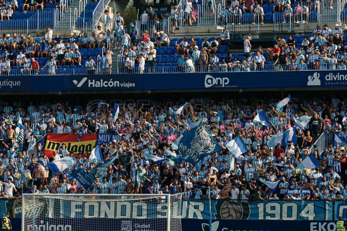 #futbol | LALIGA HYPERMOTION | Jornada 1 | <a href="/malagacf/">Málaga CF</a> 1-1 <a href="/sdeibar/">SD Eibar</a>
⚽️ <a href="/javiermarton9/">Javier Martón</a>
⚽️ <a href="/adriiinh7/">Adriiinh7</a>

📍Estadio La Rosaleda

Fotos desde la grada 😉

Más en Instagram.com/fsfotofutbol