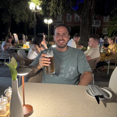 DanielLappage's tweet photo. #NewProfilePic https://t.co/VvL4tfW18y