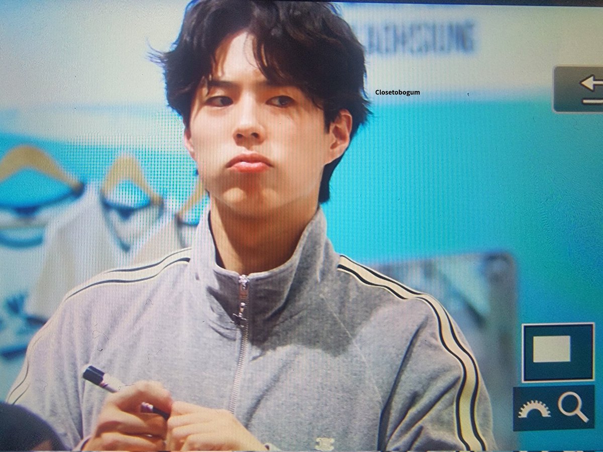 Beloved 💙 <a href="/BOGUMMY/">박보검</a> 

Are you Noona's (me) Boy ?

Answer me. Please 😁

Are you really Boy or man?