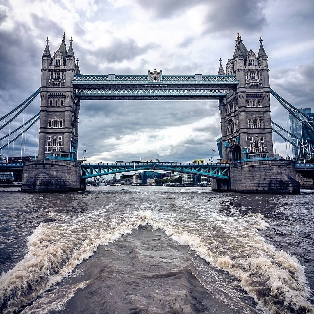 United Kingdom ˜˜