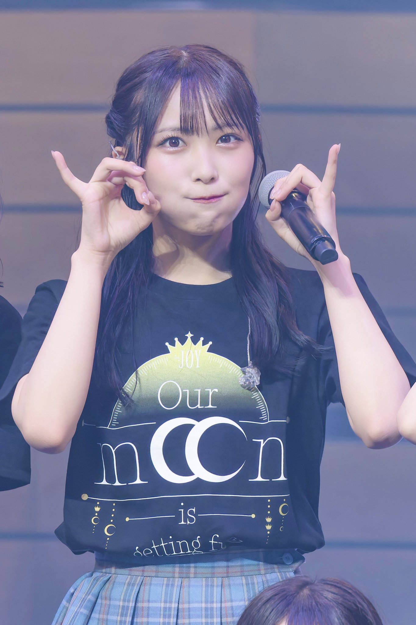 逢田珠里依ダイナー衣装コンプ かんちゃん on X: 