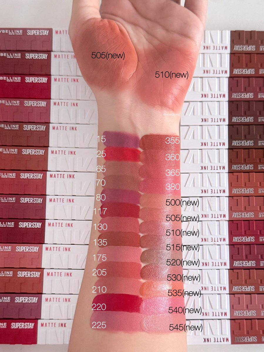 reviewchoey's tweet photo. กรี้ดดดด! ชี maybelline ฝาขาวออกสีใหม่อีก 9 สี✨ ตอนนี้มี 26 สีแล้วว ฟิวมาสวอชให้ครบสีค่ะ บอกเลยว่าสีใหม่ ทาสรักโทนนู๊ดต้องกรี้ดดดด https://t.co/OxbnoX6tXx