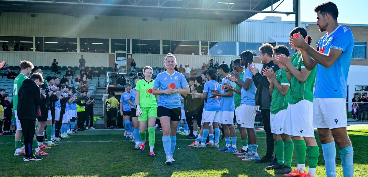 A wonderful sign of admiration and respect at <a href="/DorrienGardens/">Dorrien Gardens</a> yesterday as both mens sides from <a href="/PerthSoccerClub/">Perth Soccer Club</a> and <a href="/OlympicKingsway/">Olympic Kingsway SC</a> gave a guard of honour to the Perth SC Women's side after taking out the NPLWA league title. 

📸Rob Lizzi