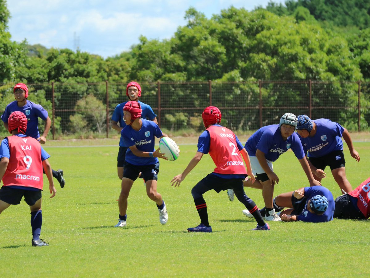 sbr_rugbyschool's tweet photo. 【中学生📸】
仲間と切磋琢磨して
ラグビー選手として、人として
成長できるように日々活動中🔥
中学から始める子もいてるので
安心して参加できます✨
#静岡ブルーレヴズ #静岡ブルーレヴズラグビースクール #ラグビースクール #静岡 #ラグビー #shizuoka #rugby #bluerevs #rugbyschool https://t.co/RSePqJ0ml0