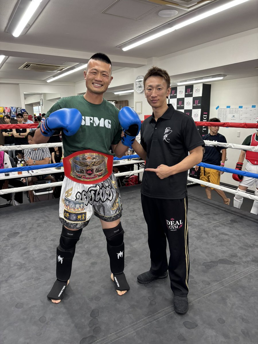 sfmgmiurabeach's tweet photo. Ideal Fightアマチュア大会に出場させて頂きました!一貴が+75kg級チャンピオンになりました!渡辺会長はじめ、関係者のみなさま、対戦相手のみなさま、ありがとうございました‼️
#IdealFight #三浦市 #尚武会フジワラムエタイジム #藤原乃愛 #มวยไทย #มวยปล้ำ https://t.co/DS7HIIQtAm