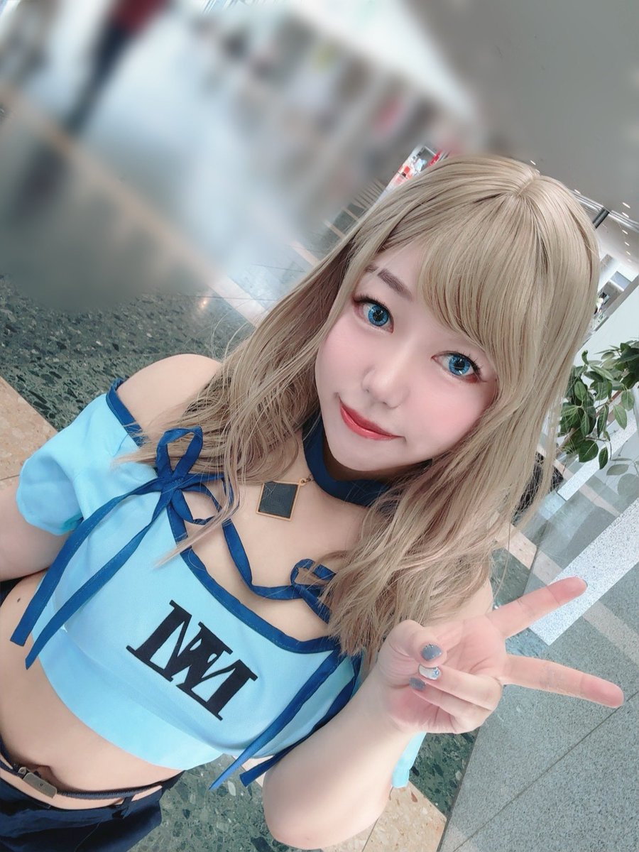 akr_r27's tweet photo. ［超遅速報］
コミケお疲れ様でした〜！
かわいいは正義！！

NANACAN(@nanaca_box )さんのお手伝いで、
流る星のあかりお姉ちゃんコスプレでした！！⭐️

実は6キロ痩せたので褒めてください笑

#C106 #C106コスプレ 
#cosplay #流る星 https://t.co/Ga155sMGbo