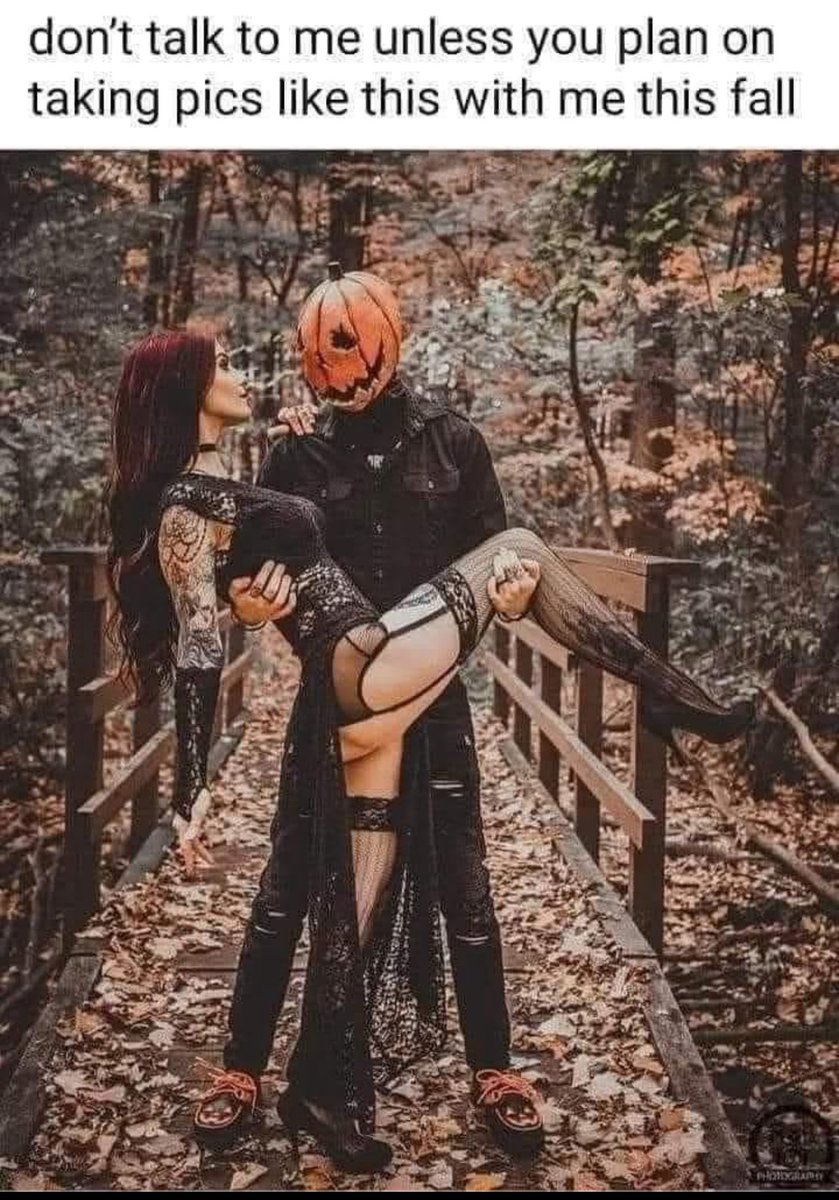 2yootsthe2what's tweet photo. Well it’s almost fall #horror #photoshoot #HorrorCommunity #meme #insta #trending #couples #Halloween2025 #halloween https://t.co/ePiUG0A6kQ
