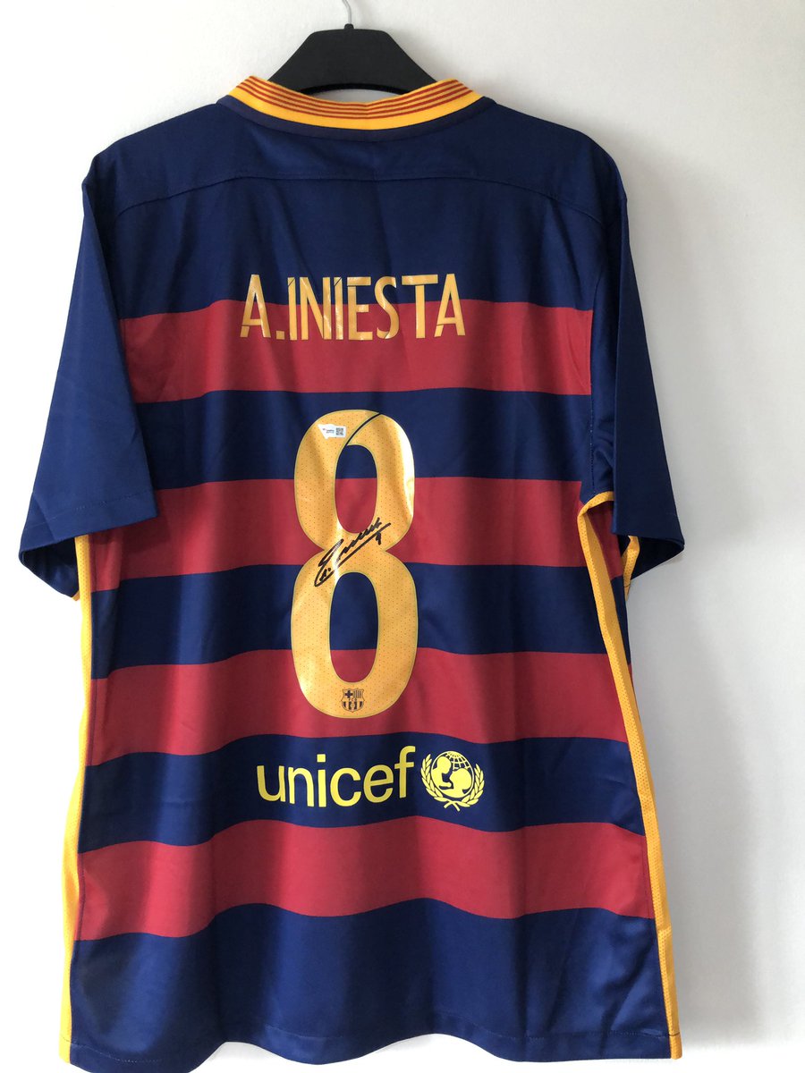 OllysShirts's tweet photo. Fanatics authenticated iniesta signed shirt ends tonight at 7pm!!

https://t.co/CbgCh8Nwux https://t.co/f46oyGzKmr
