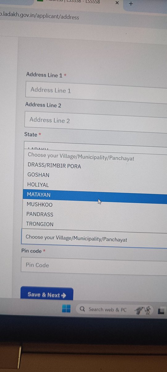 varystor's tweet photo. Dear #LSSSSB what am I supposed to pick in option when my village(Murad Bagh) is not even https://t.co/pIFIfxpfCL are we supposed to fill the form.Plzz rectify this issue asap @diprleh @Ladakhjobs123 @dc_leh @drassonline https://t.co/8rcFHIRlwj
