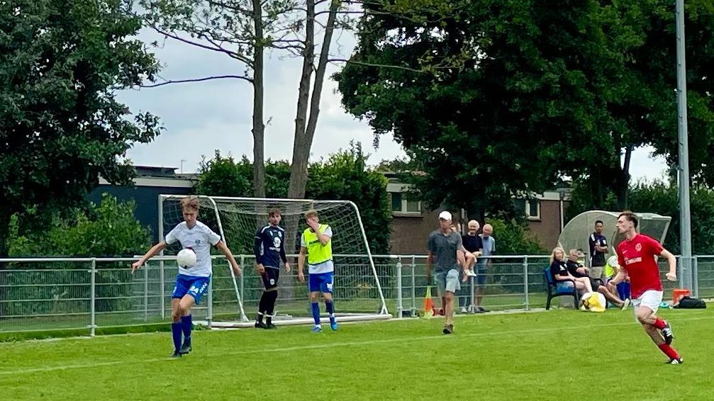 asvarkel's tweet photo. ASV Arkel 1 wint zijn eerste oefenwedstrijd van het seizoen op sportpark Schoonzigt met 5-0 van Cabauw 1 π΅βͺοΈβ½οΈππΌ #asvarkel #arkel #Schoonzigt #supportarkel @vvCabauw1958 https://t.co/FNEahRBiai