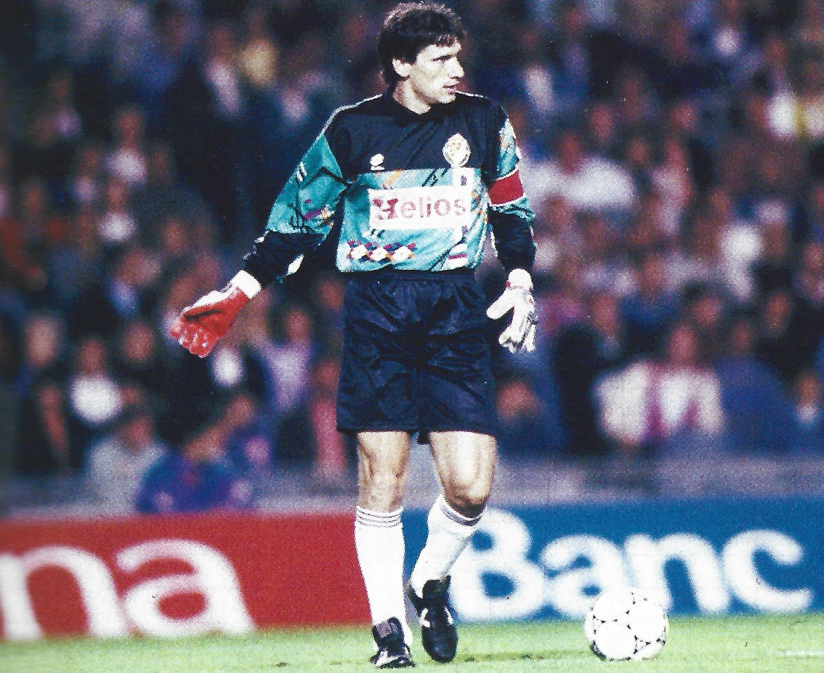 🤔 Dime el nombre de este guardameta.

📌 Pista infalible: Fue capitán alguna vez.