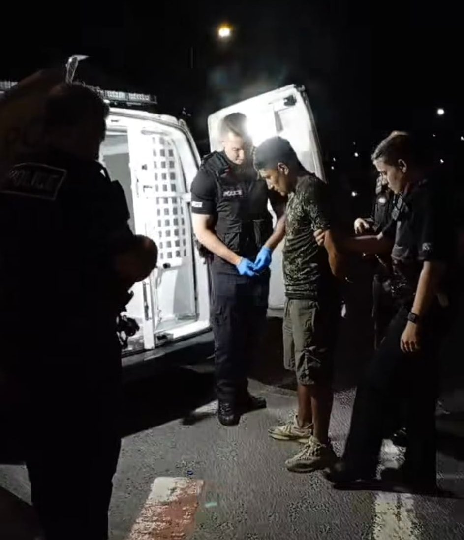 🚨ILLEGAL MIGRANT ARRESTED FOR S*XUAL ASSAULT ON TWO YOUNG BOYS

The migrant is believed to be from Afghanistan
The incident took place on Padiham Road, Burnley

Locals claim he admitted to the offence before being arrested

THESE BARBARIANS SHOULD NOT BE HERE