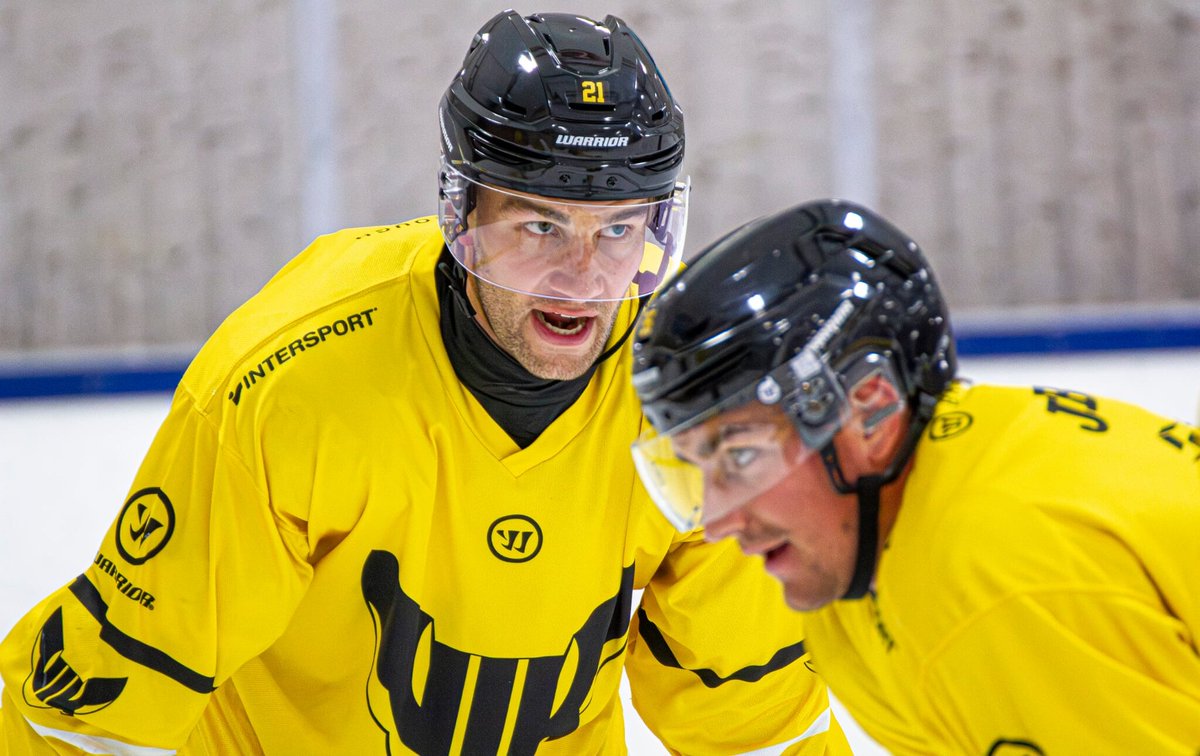 Tankar inför de fyra återstående träningsmatcherna mot Södertälje (dubbelmöte), Djurgården och AIK – kommer kedjorna bestå längre nu? vikfancentral.se/tankar-infor-d… via @vikfancentral