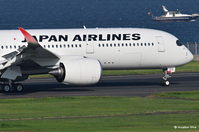 Aviation400 JAL A350-900 3機 JALのA350、3号機がロールアウト 特別塗装3機が完成