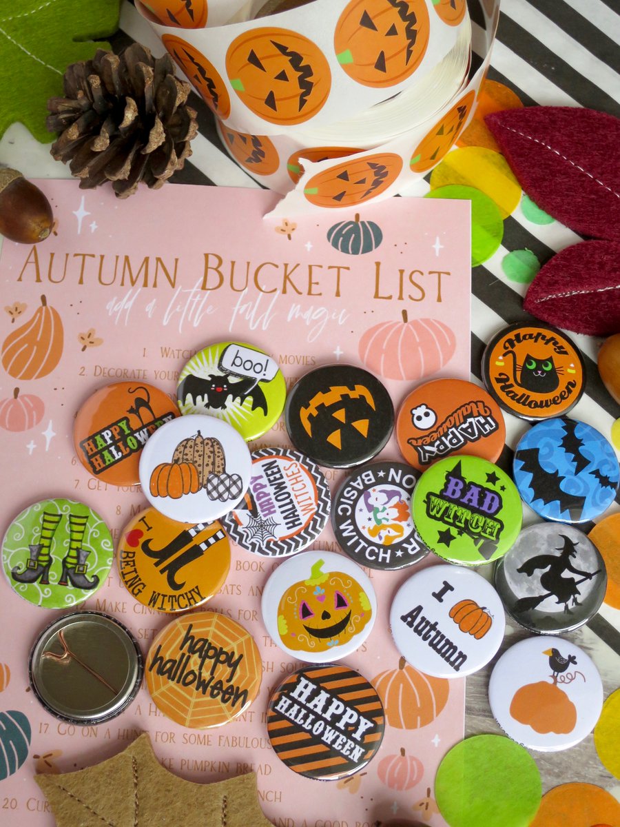 Too early to get excited? Never! 🎃 We're ready for all things cosy, spooky and pumpkin-filled. Our Halloween badges are the perfect way to spread those magical Halloween vibes 👻💀. koolbadges.co.uk/halloween-badg… #halloween #autumnvibes #badges #spookyseason #fall