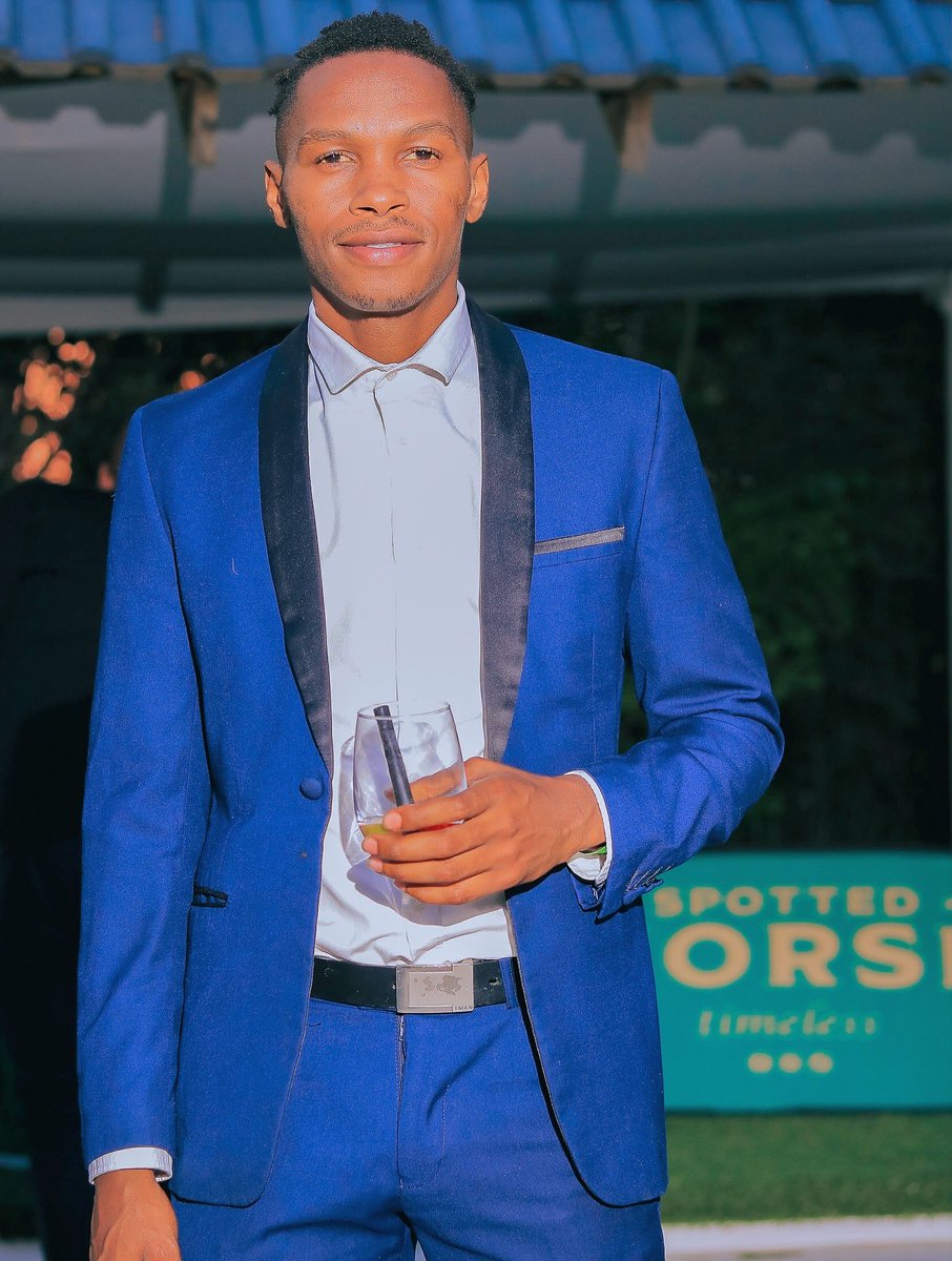 SakhileNkambule's tweet image. To new beginnings &amp;amp; bold journeys ahead 🥂 Congratulations RES on the new tasty rum #SpottedHorseRum #TimelessExperience