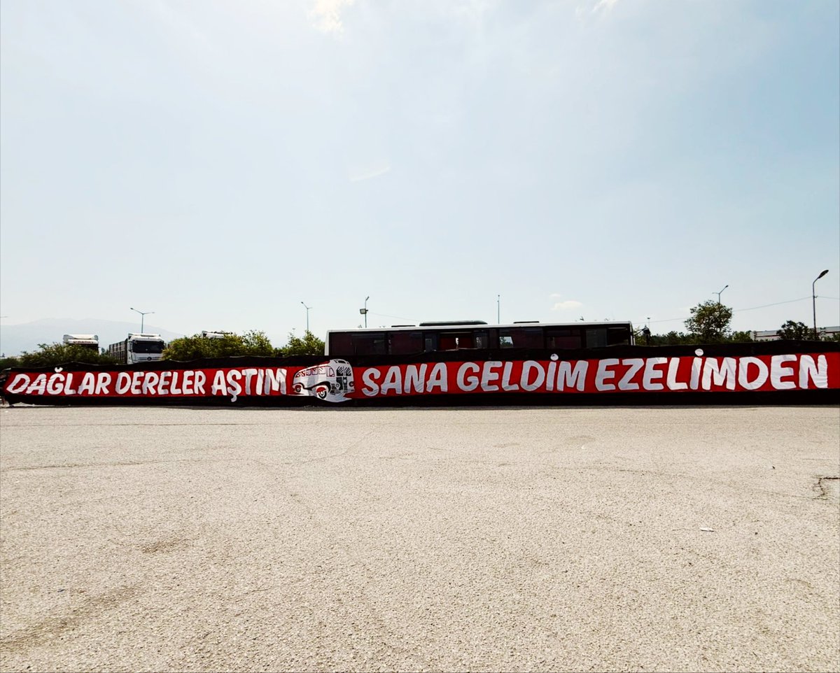 25/26 El Emeği Göz Nuru Yeni Deplasman Pankartımız 👊🟥⬛

Ayrıca Konya Deplasmanı İçin Yola Çıkmış Bulunmaktayız..
<a href="/ultrashosgor/">ULTRAS HOŞGÖR</a>