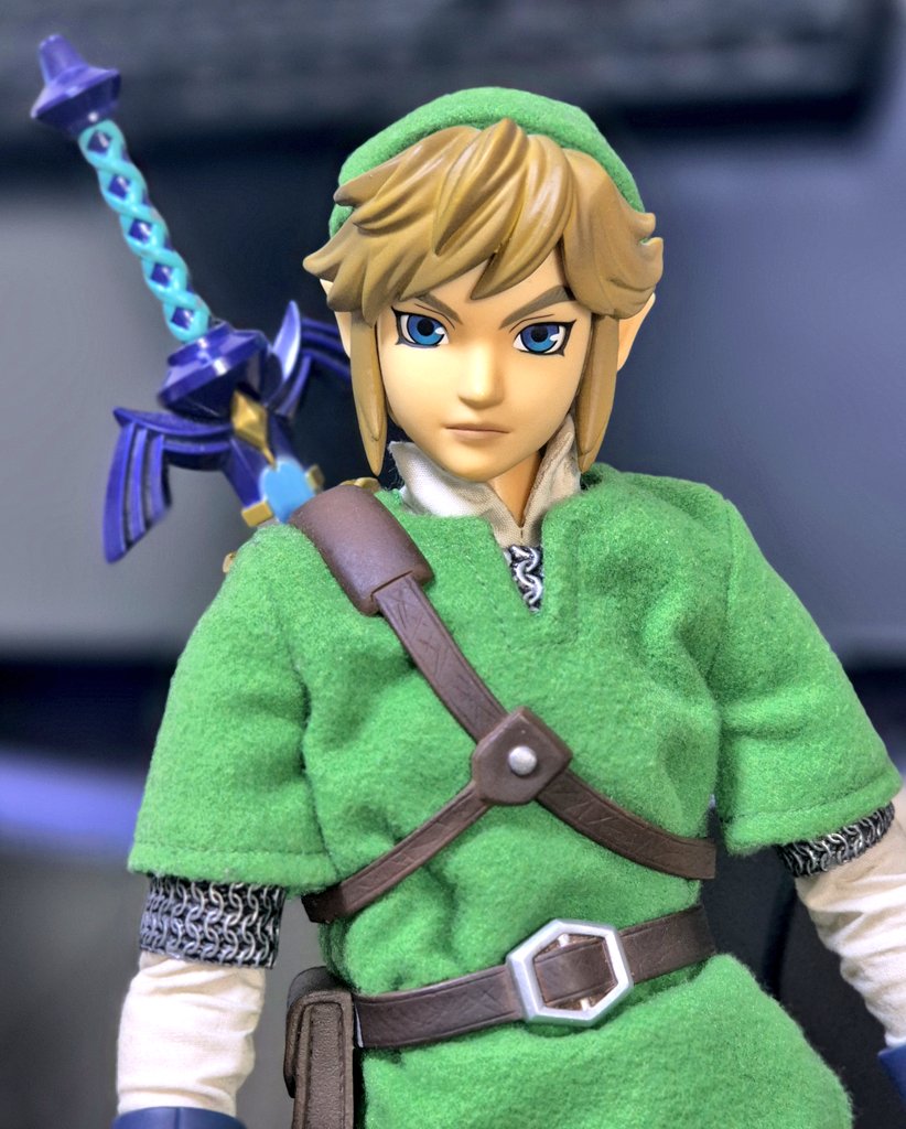 미개봉 새상품 메디콤토이 RAH 스카이워드 소드 40.0에 팝니다.
개봉 상품은 30.0에 팔아요.
풀세트 다 있고 하자없어요. 그냥 최애가 아니라서 팔아요.